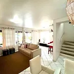 Casa Duplex Beira Mar Com Caseiro De Cortesia Em Maceio